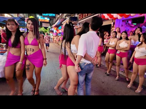 🇹🇭 Pattaya Nightlife After Midnight – Soi 6 Street Scenes So many pretty girls!