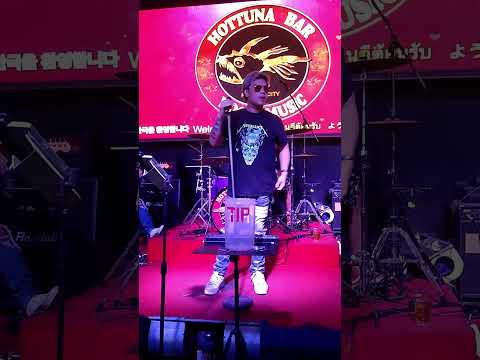 Money for nothing #shorts – HOTTUNA BAR walking street, Pattaya – Dire Straits live Cover
